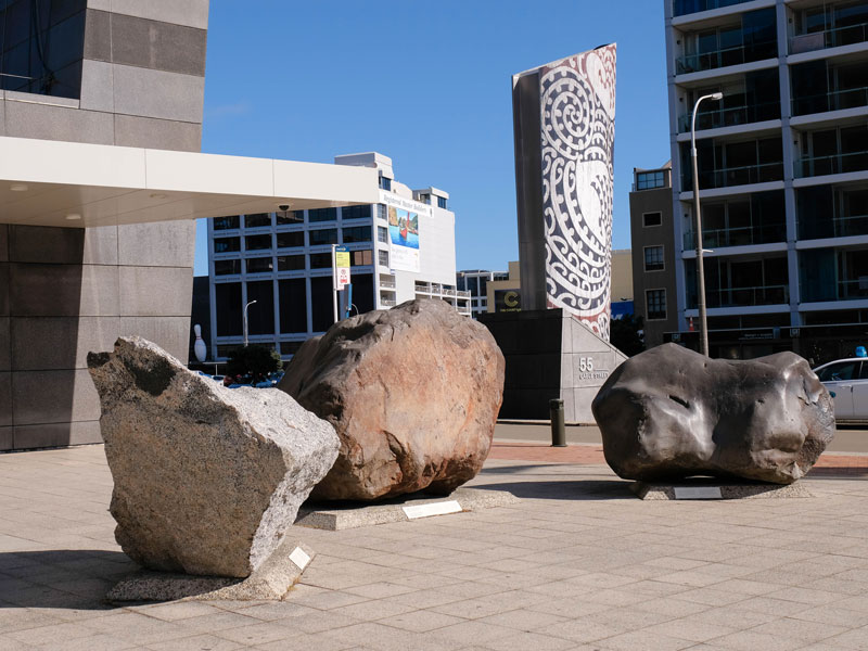 outside-boulders-tepapa-800x600.jpg